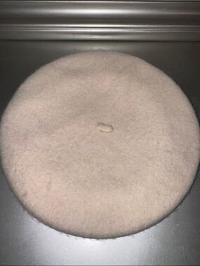 Classic Soft Wool Beret in Light Beige